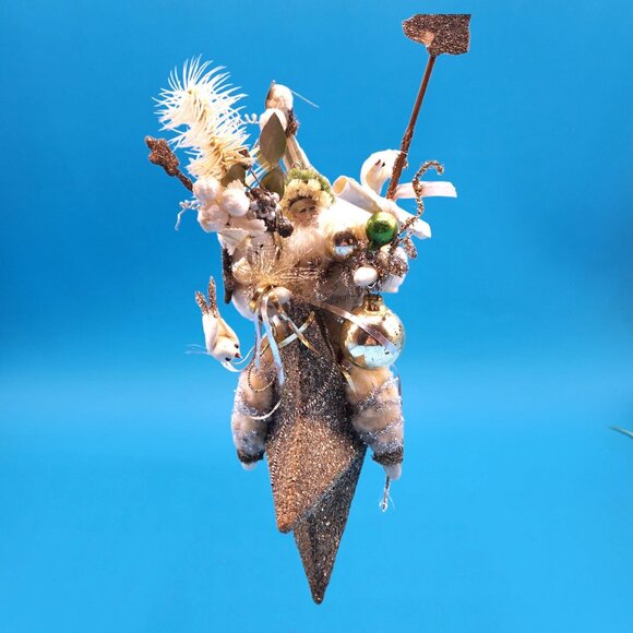 Santa Riding Star Decoration Assemblage Art Artisan Designed Felt Silver Gold - Picture 11 of 11